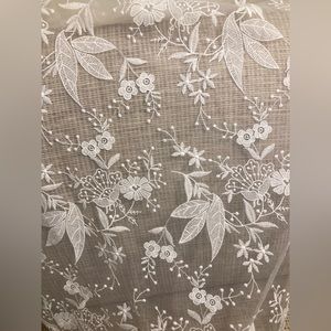 Catholic D-shaped White Floral Lace Chapel Veil